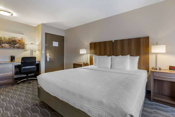 Room 15 of 41