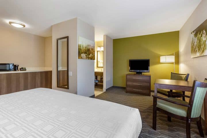 Room 12 of 41